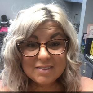 Meet your Posher, Sharon-horn